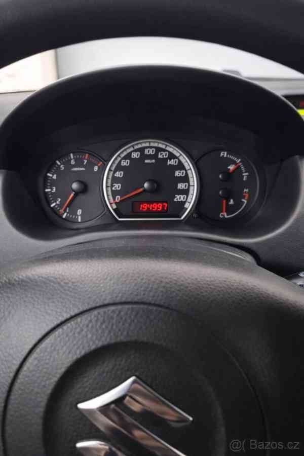 Suzuki Swift 1,3   GL | klima | navi | STK 7 - foto 3