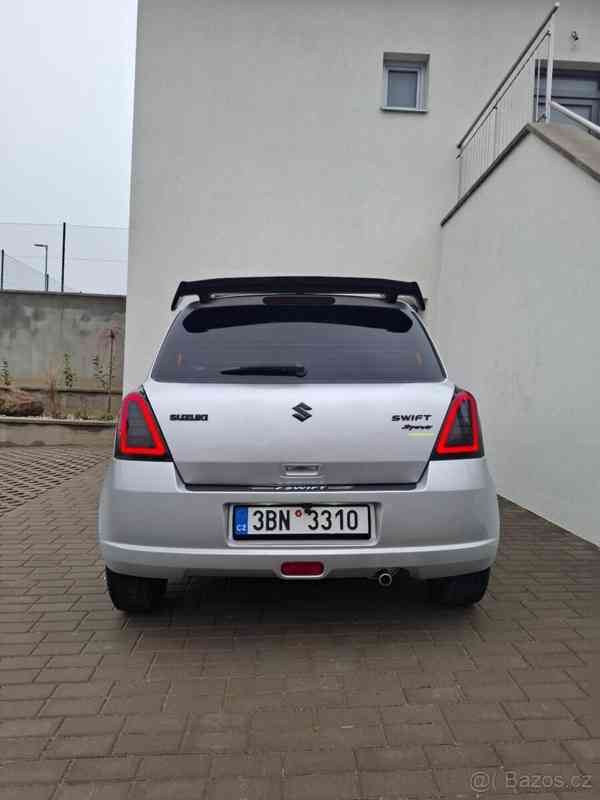 Suzuki Swift 1,3   GL | klima | navi | STK 7 - foto 7