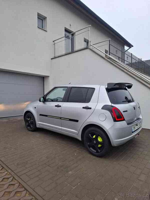 Suzuki Swift 1,3   GL | klima | navi | STK 7 - foto 5