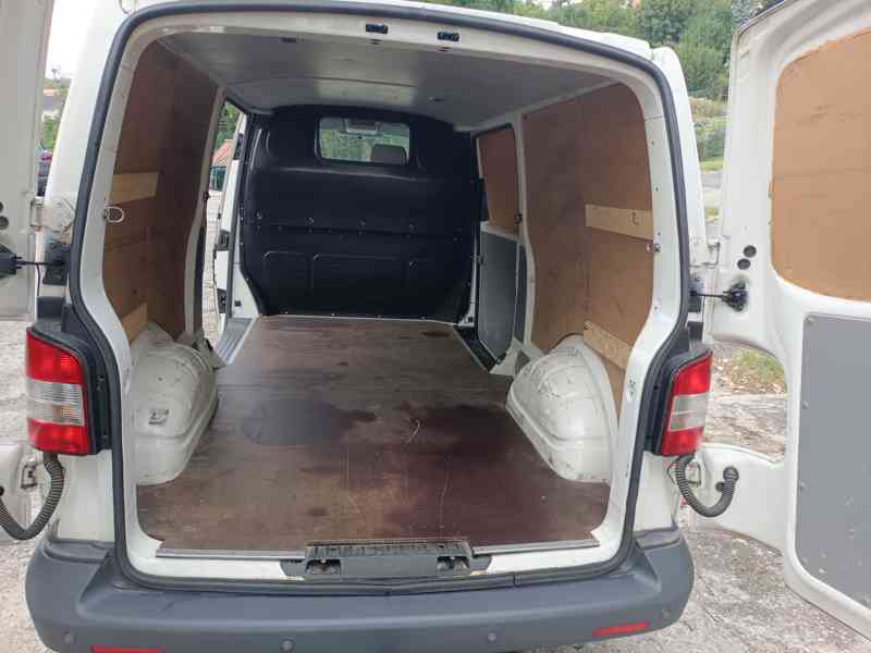 VW Transporter long 2,0 TDI, 103KW,4x4,2xšoupačky - foto 9