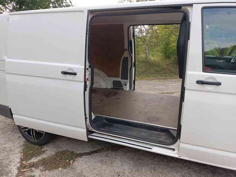 VW Transporter long 2,0 TDI, 103KW,4x4,2xšoupačky - foto 10