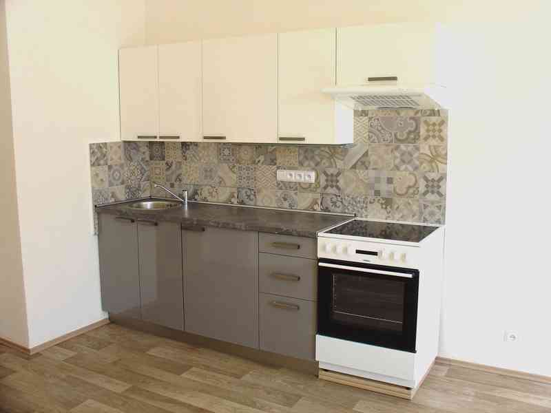 Pronájem bytu 4+kk/B, 121 m2, Praha 2, Vinohrady - BEZ KAUCE - foto 2