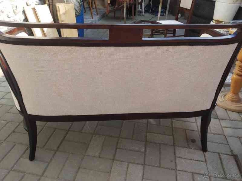 Luxusní dvoumístná sofa. - foto 2