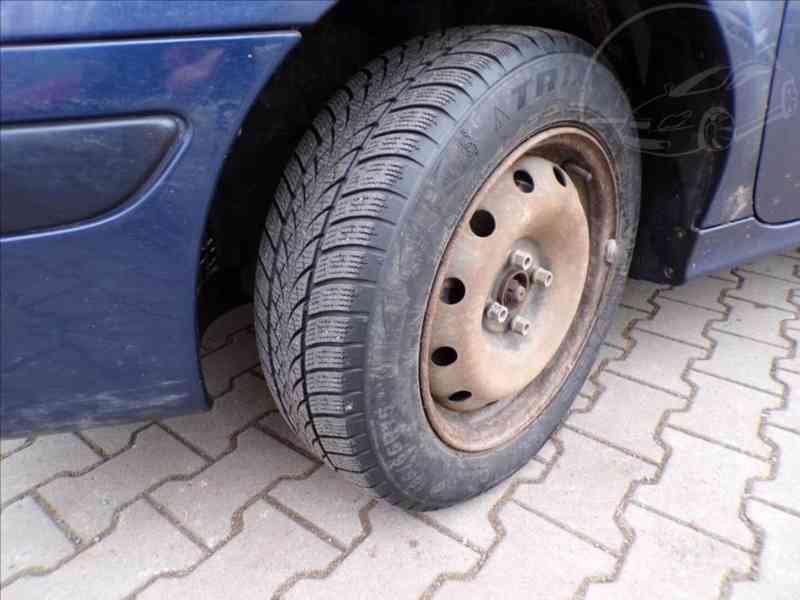 Renault Scenic 1,6 i 16V TAŽNE ZAŘÍZENÍ - foto 15