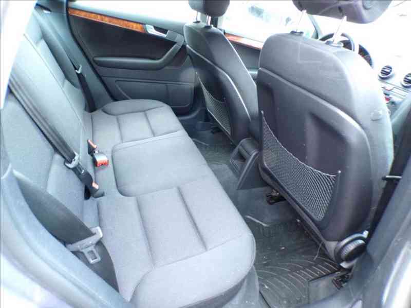 Audi A3 1,6 i DIGI.KLIMA - foto 11