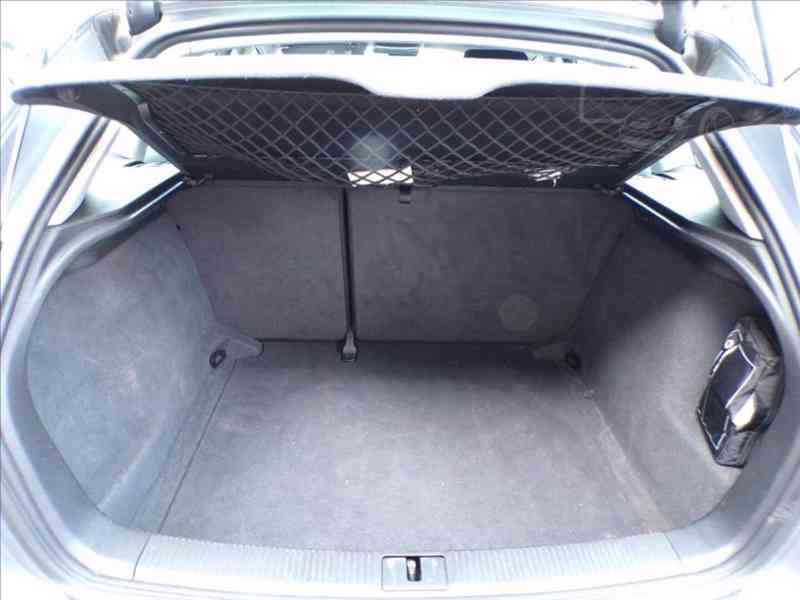 Audi A3 1,6 i DIGI.KLIMA - foto 10