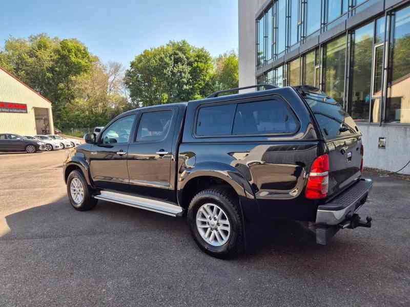 Toyota Hilux 3,0 D4D Comfort Aut. 126kw - foto 3