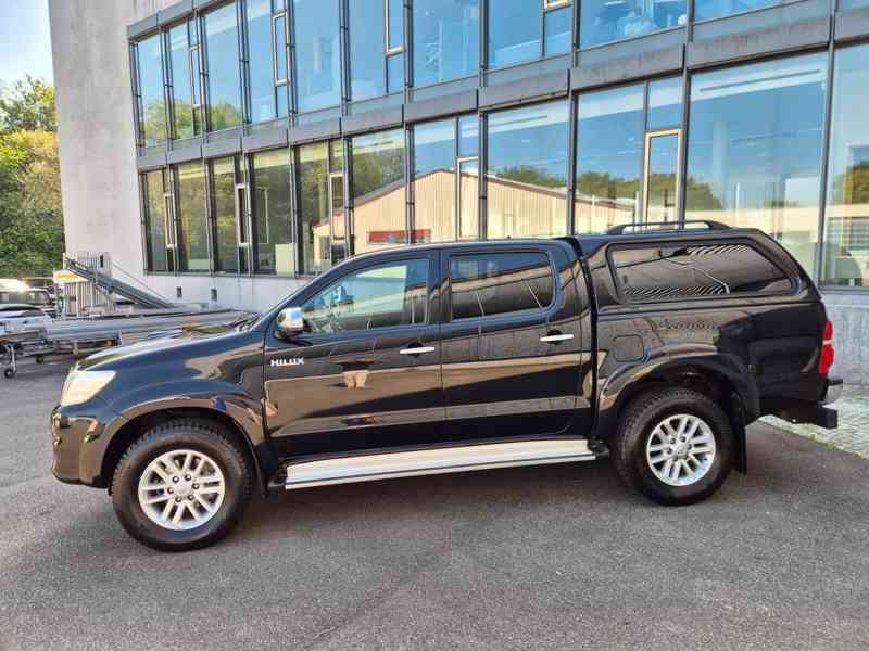 Toyota Hilux 3,0 D4D Comfort Aut. 126kw - foto 11