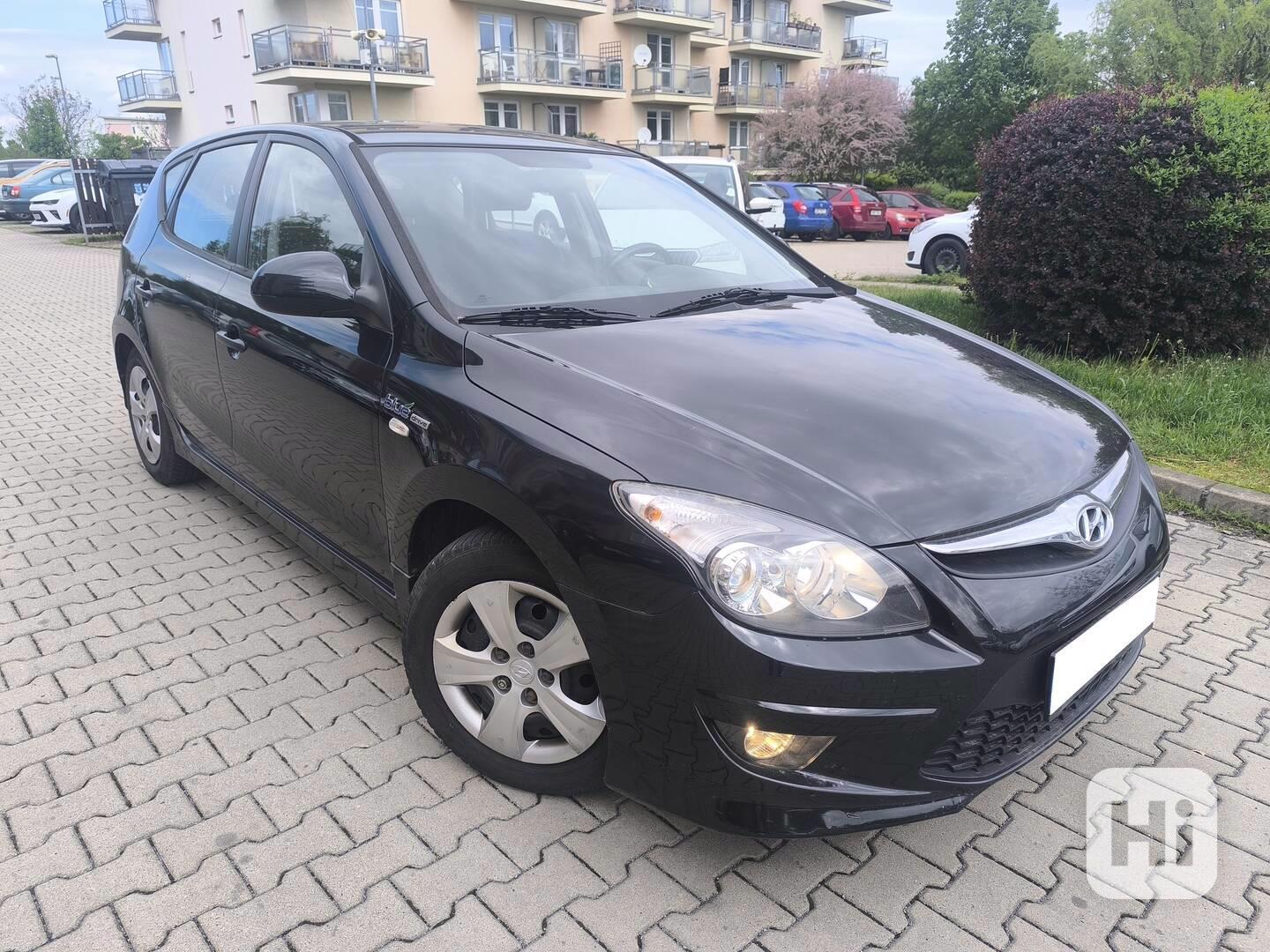 Hyundai i30 1.4 16V - foto 1