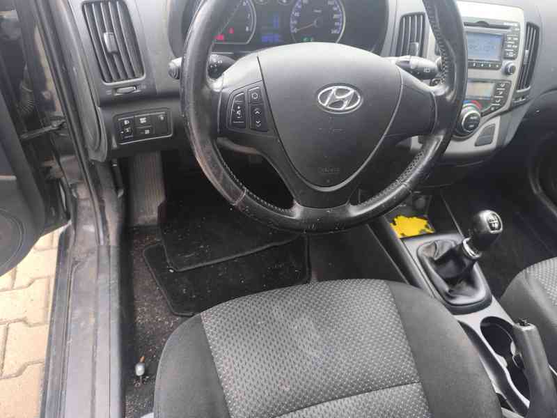 Hyundai i30 1.4 16V - foto 5