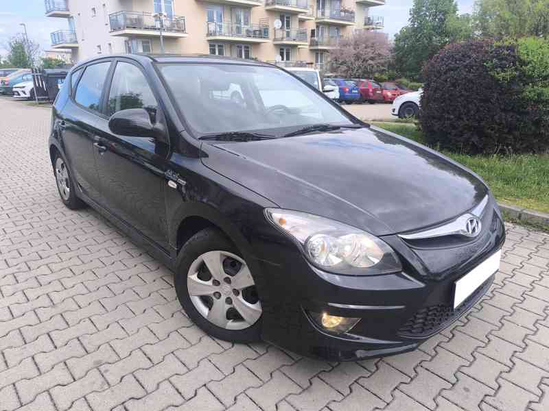 Hyundai i30 1.4 16V - foto 1