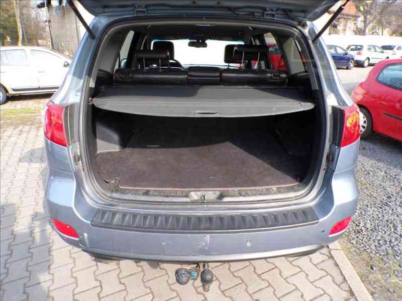 Hyundai Santa Fe 2,2 CRDi 4WD ELEGANCE,TAŽ.ZAŘ. - foto 9