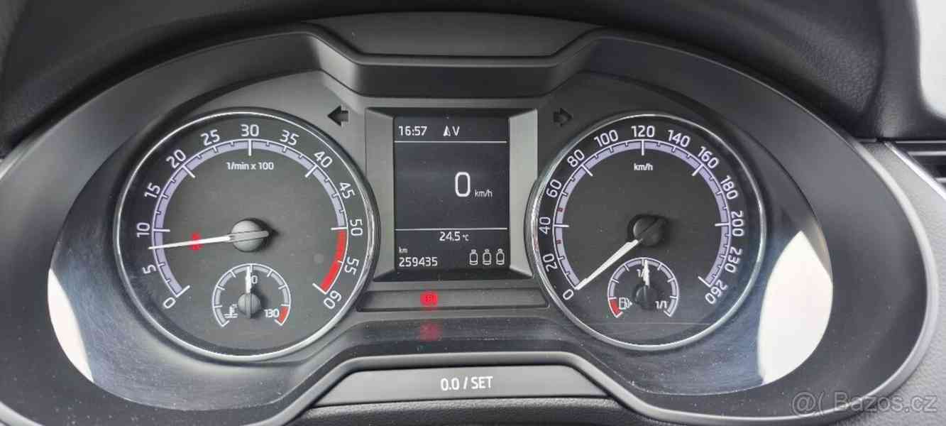 Škoda Octavia 1,6   Ambition TDi 85kW Facelift - foto 14