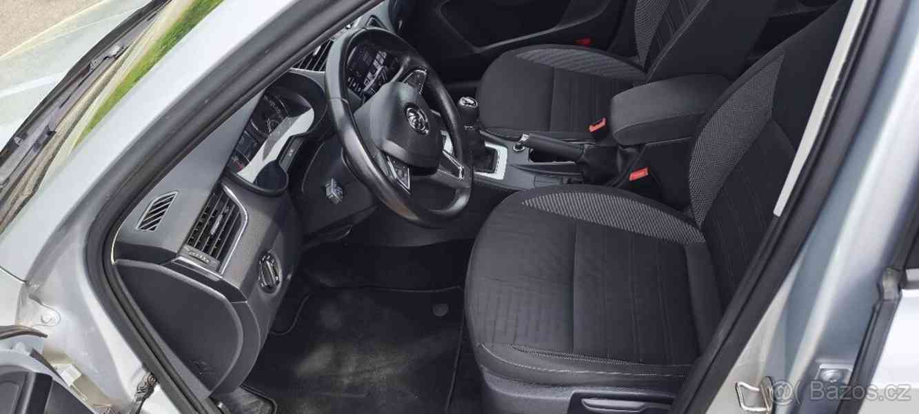 Škoda Octavia 1,6   Ambition TDi 85kW Facelift - foto 12
