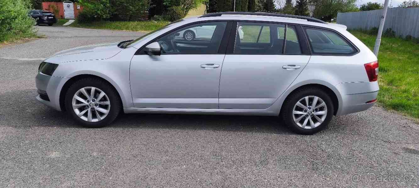 Škoda Octavia 1,6   Ambition TDi 85kW Facelift - foto 2