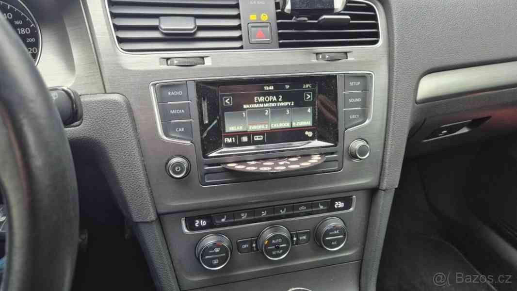 Volkswagen Golf 1,2   TSI - foto 9