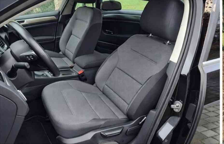 Volkswagen Golf 1,2   TSI - foto 12