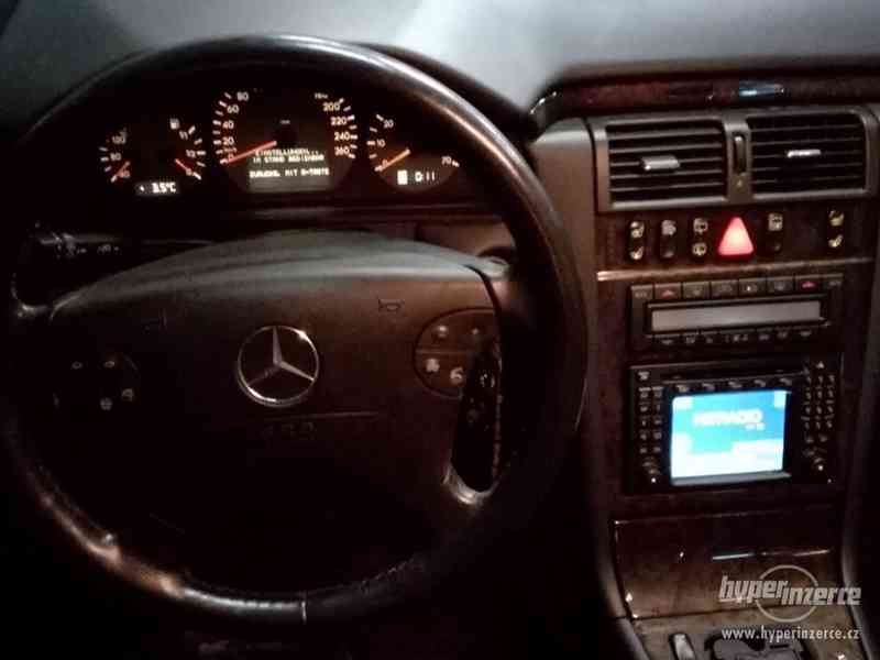 Mercedes Benz W210 320i V6 4 MATIC 4x4 AVANTGARDEMercedes - foto 10