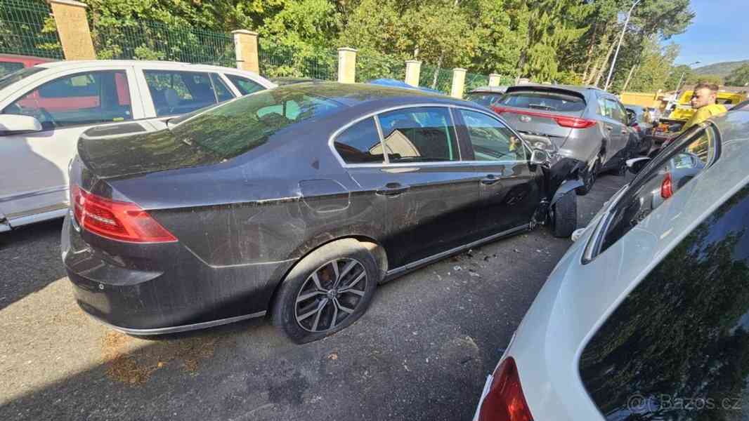 Volkswagen Passat 140 KW R-line packet - foto 7