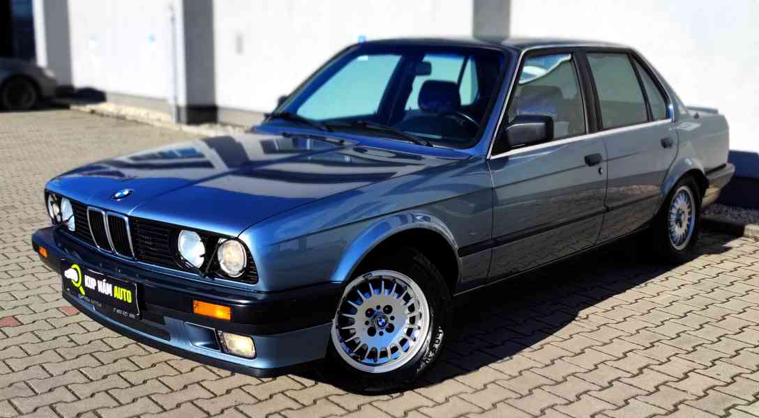 BMW E30 318i 83KW, 1989, SEDAN, MTECH, WEBASTO, ŠÍBR,VETERAN