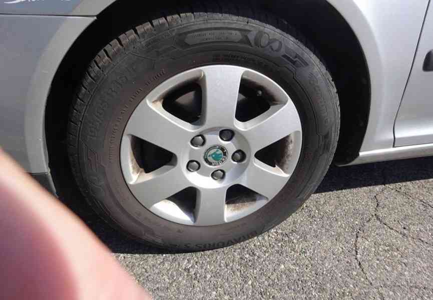Škoda Octavia 2.0 TDI Combi r.v.2008 (stk:5/2028) 103 kw - foto 16