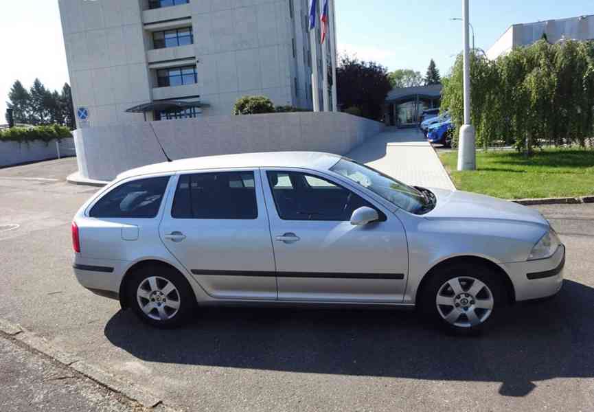 Škoda Octavia 2.0 TDI Combi r.v.2008 (stk:5/2028) 103 kw - foto 3