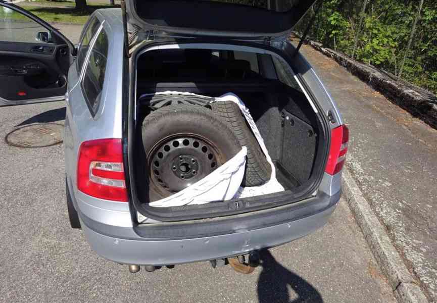 Škoda Octavia 2.0 TDI Combi r.v.2008 (stk:5/2028) 103 kw - foto 13