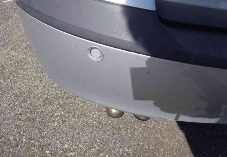 Škoda Octavia 2.0 TDI Combi r.v.2008 (stk:5/2028) 103 kw - foto 15