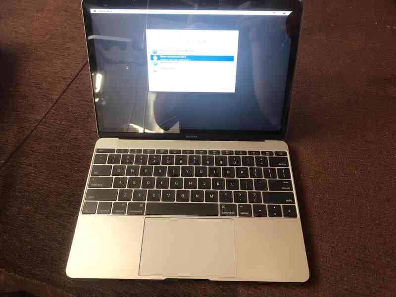 Macbook 12, 2015, rozbitý display, nefunkční disk - foto 1