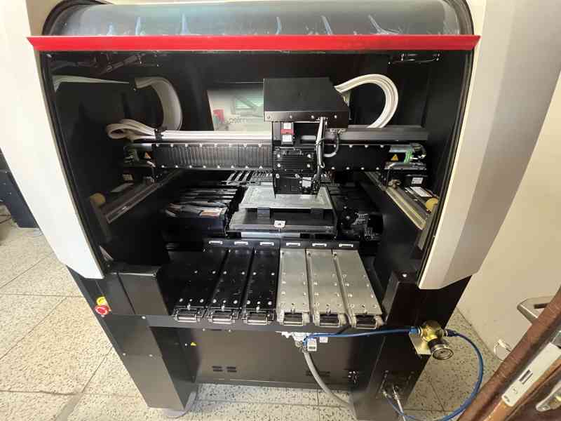 osazovaci stroj smd Essemtec FOX 4 osazovaci hlavy - foto 18