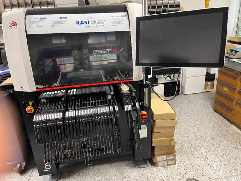 osazovaci stroj smd Essemtec FOX 4 osazovaci hlavy