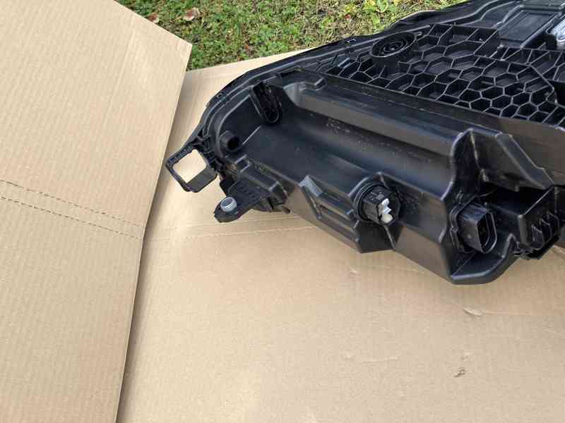 svetlo skoda superb iv 4 FullLed prave leve svetla - foto 19