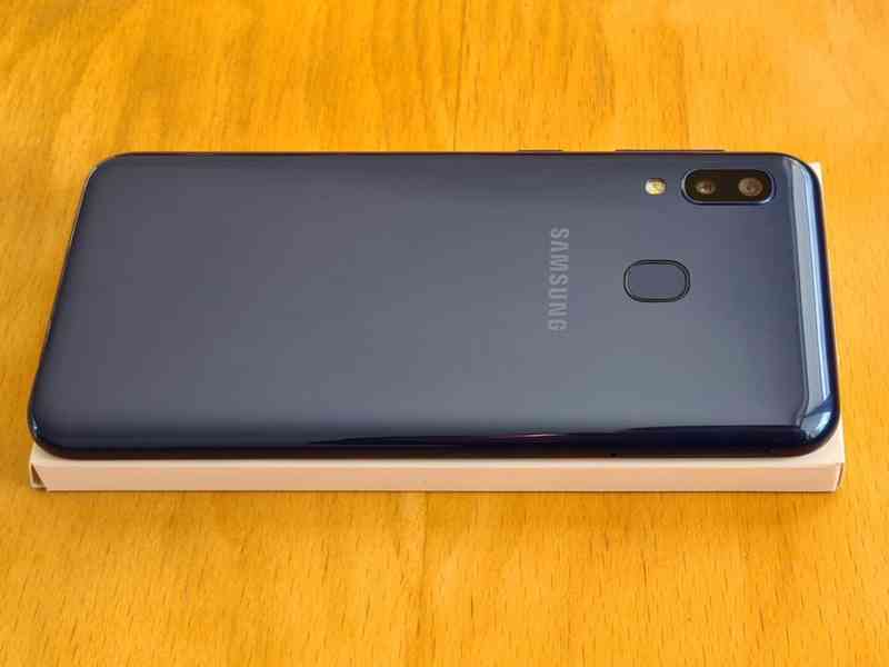 Samsung Galaxy A20e, dual SIM - jako nový, 100% stav - foto 7