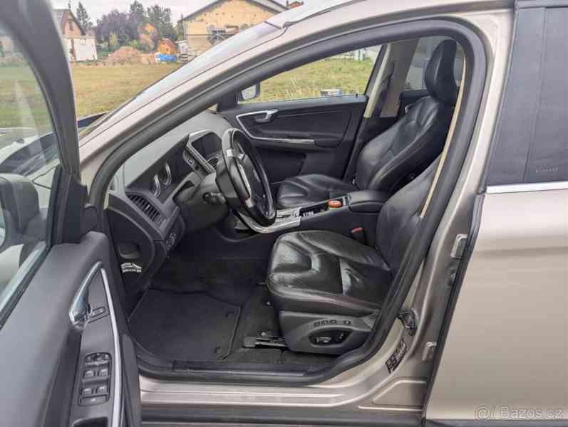 Volvo XC60 - foto 10