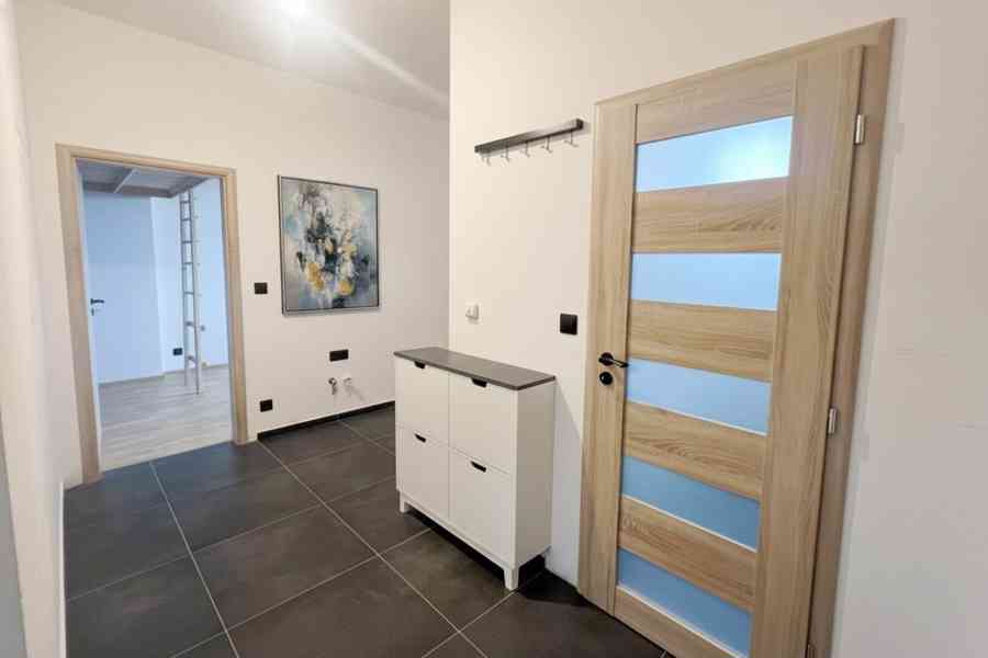 Exkluzivně cihl. OV 2+kk, půda, zahrada, Slovinská, Brno - foto 18