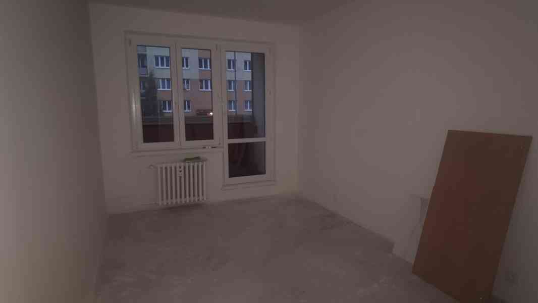 Pronajmu velký a krásný byt 4+1 z balkónem v Havířově. - foto 1
