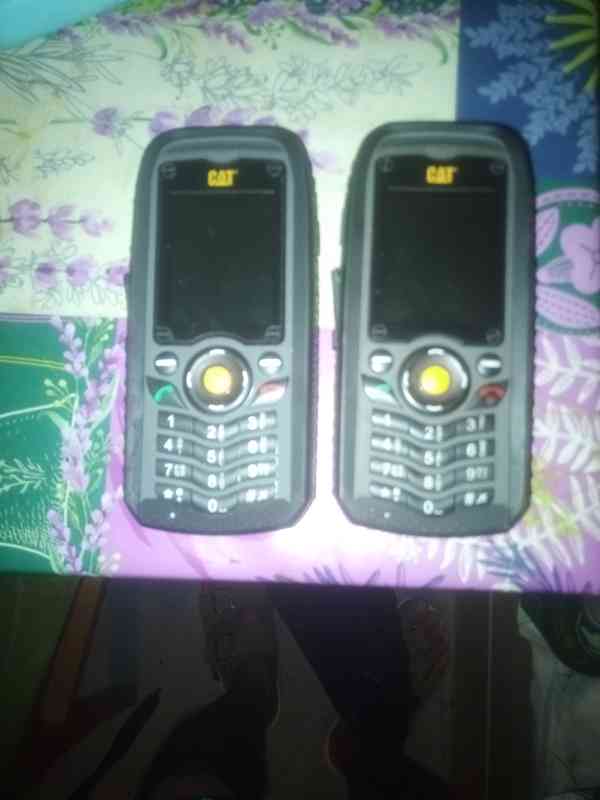 Caterpillar CAT B25 Nokia Samsung atd