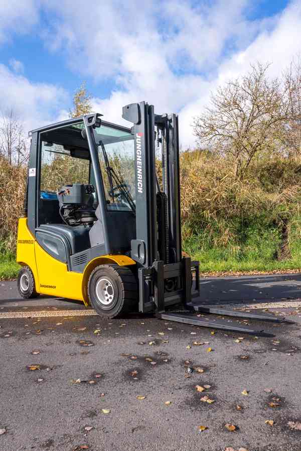 Vysokozdvižný vozík Jungheinrich TFG 320s (3) - foto 10