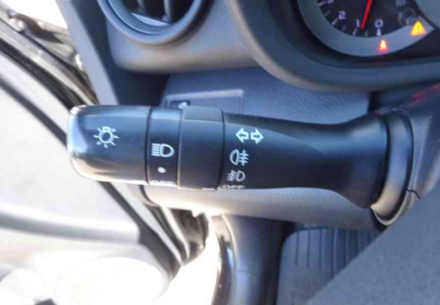 Toyota Rav 4 2.0i r.v.2006 (112 kw) AUTOMAT - foto 9