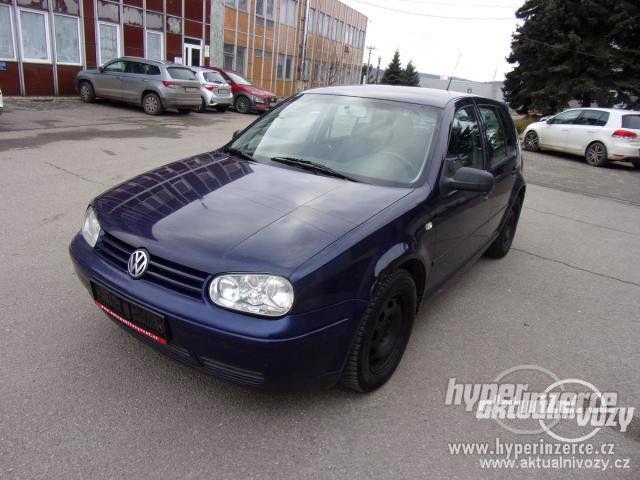 Volkswagen Golf 1.6, benzín, vyrobeno 2000, el. okna, STK, centrál, klima