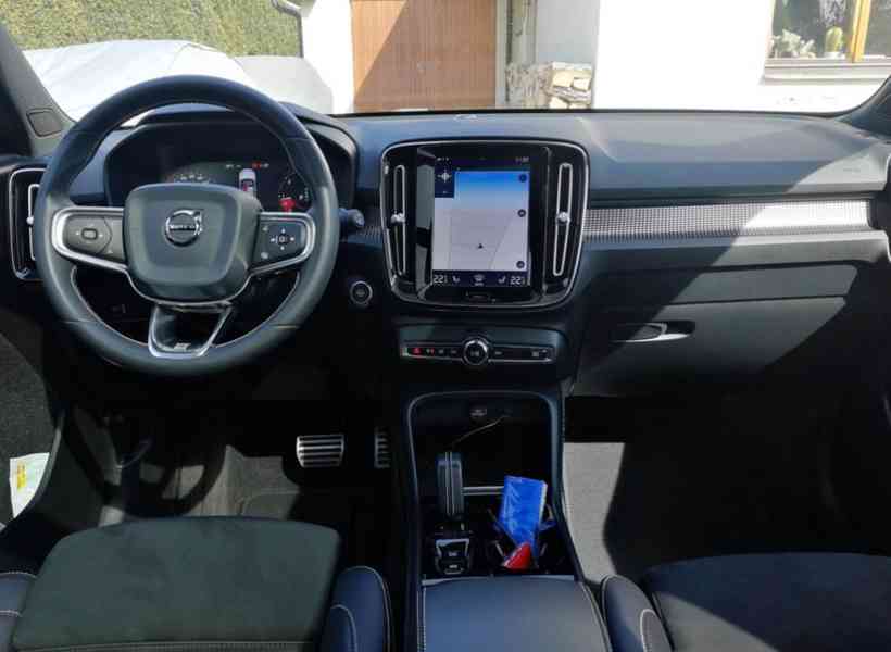 Volvo XC40, AWD R-Design 12020 1.majitel - foto 3