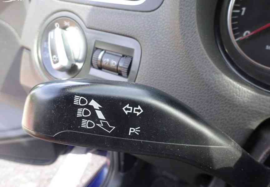 Volkswagen Polo 1.2i (51 KW) r.v.-2010 klima - foto 9