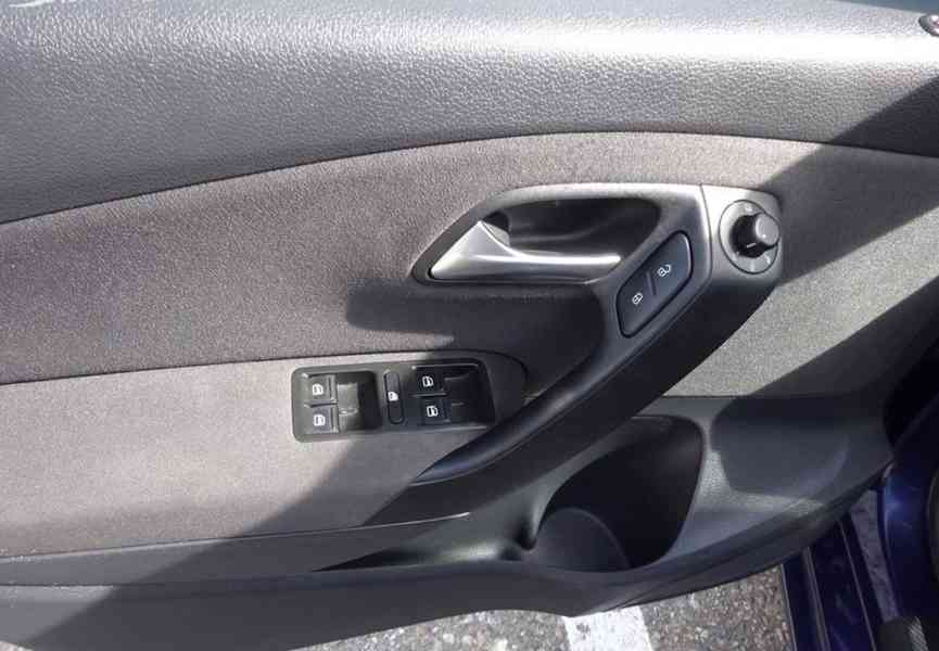 Volkswagen Polo 1.2i (51 KW) r.v.-2010 klima - foto 6