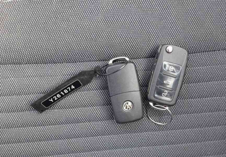 Volkswagen Polo 1.2i (51 KW) r.v.-2010 klima - foto 17