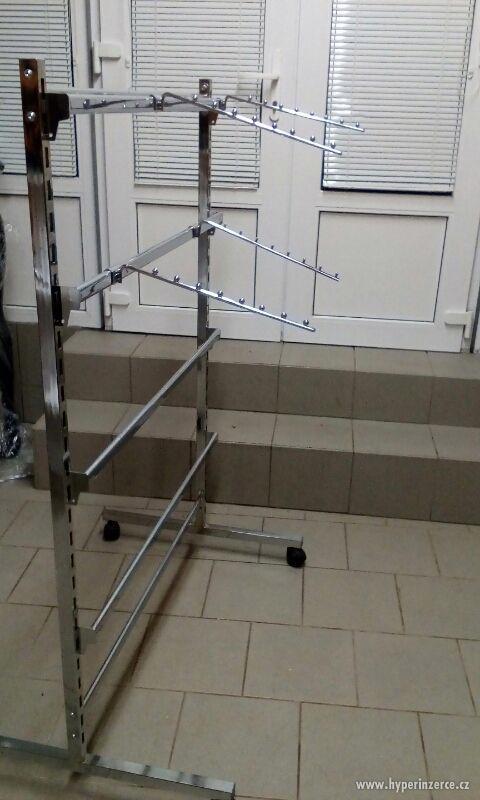 Stojany do obchodu - foto 4