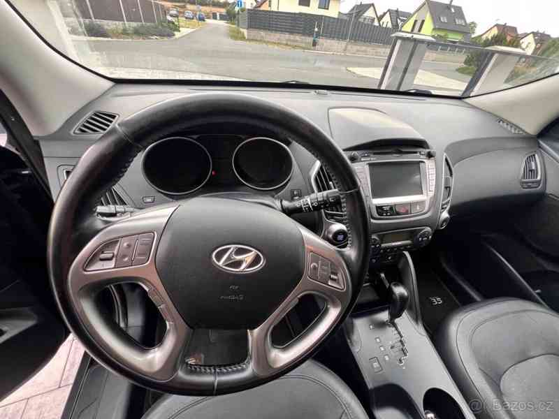 Hyundai ix35 2,0 - foto 20