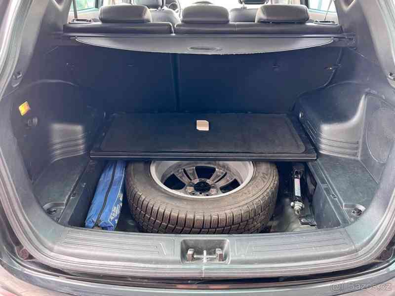 Hyundai ix35 2,0 - foto 10