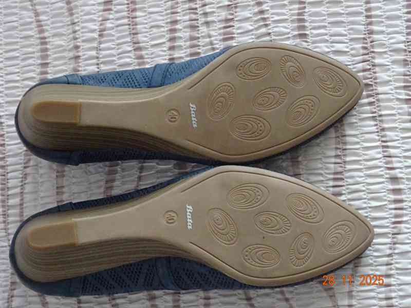 NOVÉ KOŽENÉ DÁMSKÉ BOTY NA KLÍNU (WEDGE) zn. „BAŤA“ - foto 7