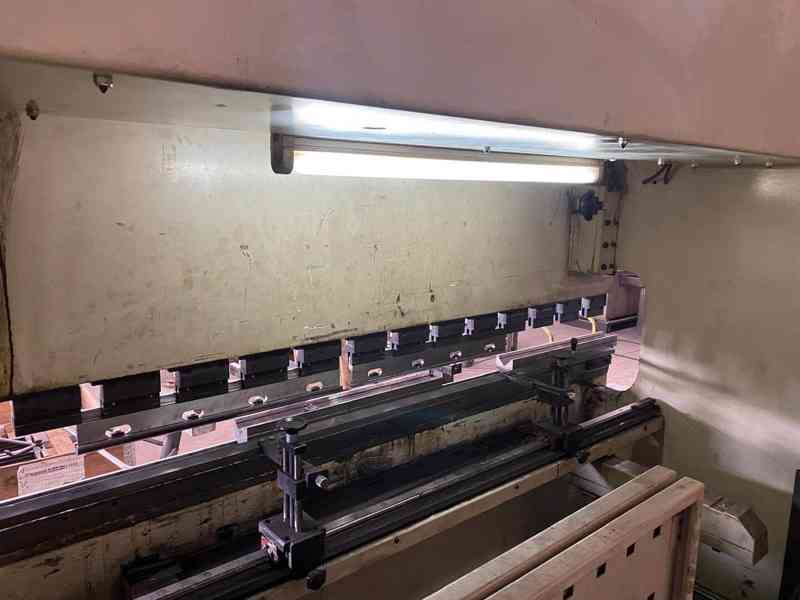 Použitý ohraňovací lis E-30160,  r. v. 2006 - foto 7