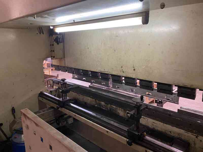 Použitý ohraňovací lis E-30160,  r. v. 2006 - foto 6